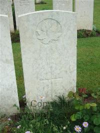 Etaples Military Cemetery - Nailon, Louis